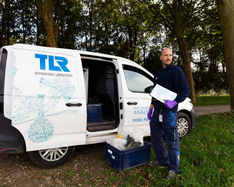 TLR Services -- Monsterlogistiek